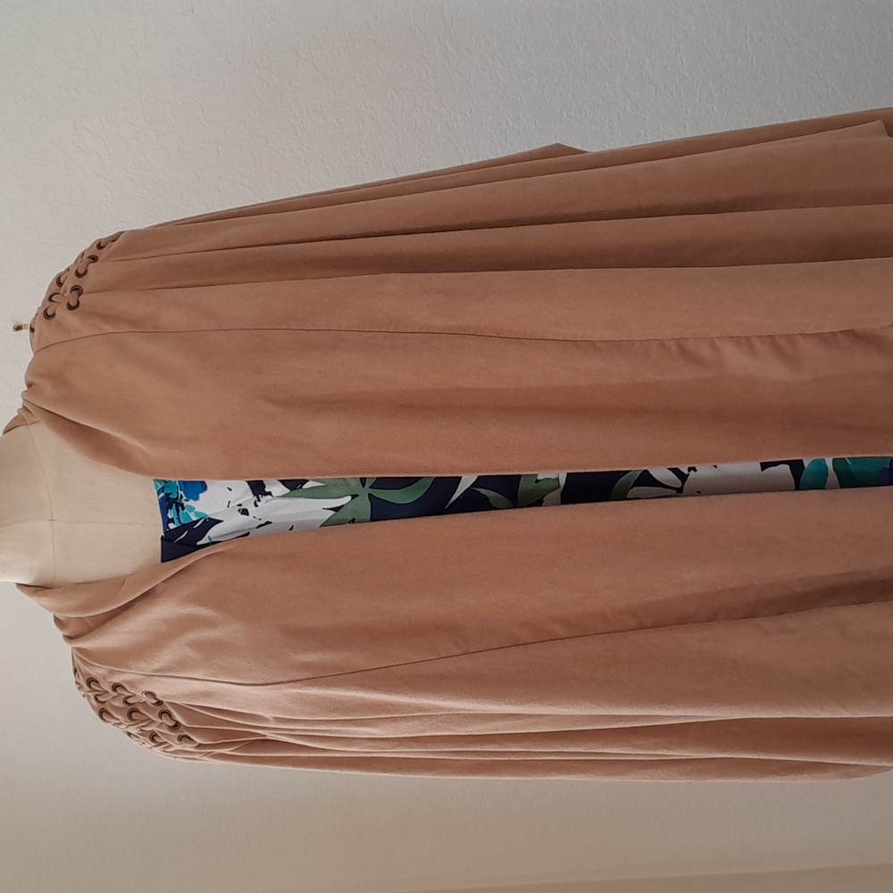 Dressbarn 2pc Bundle - Picture 7 of 16
